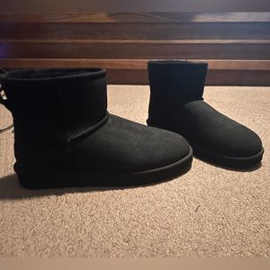 Black Ugg Mini